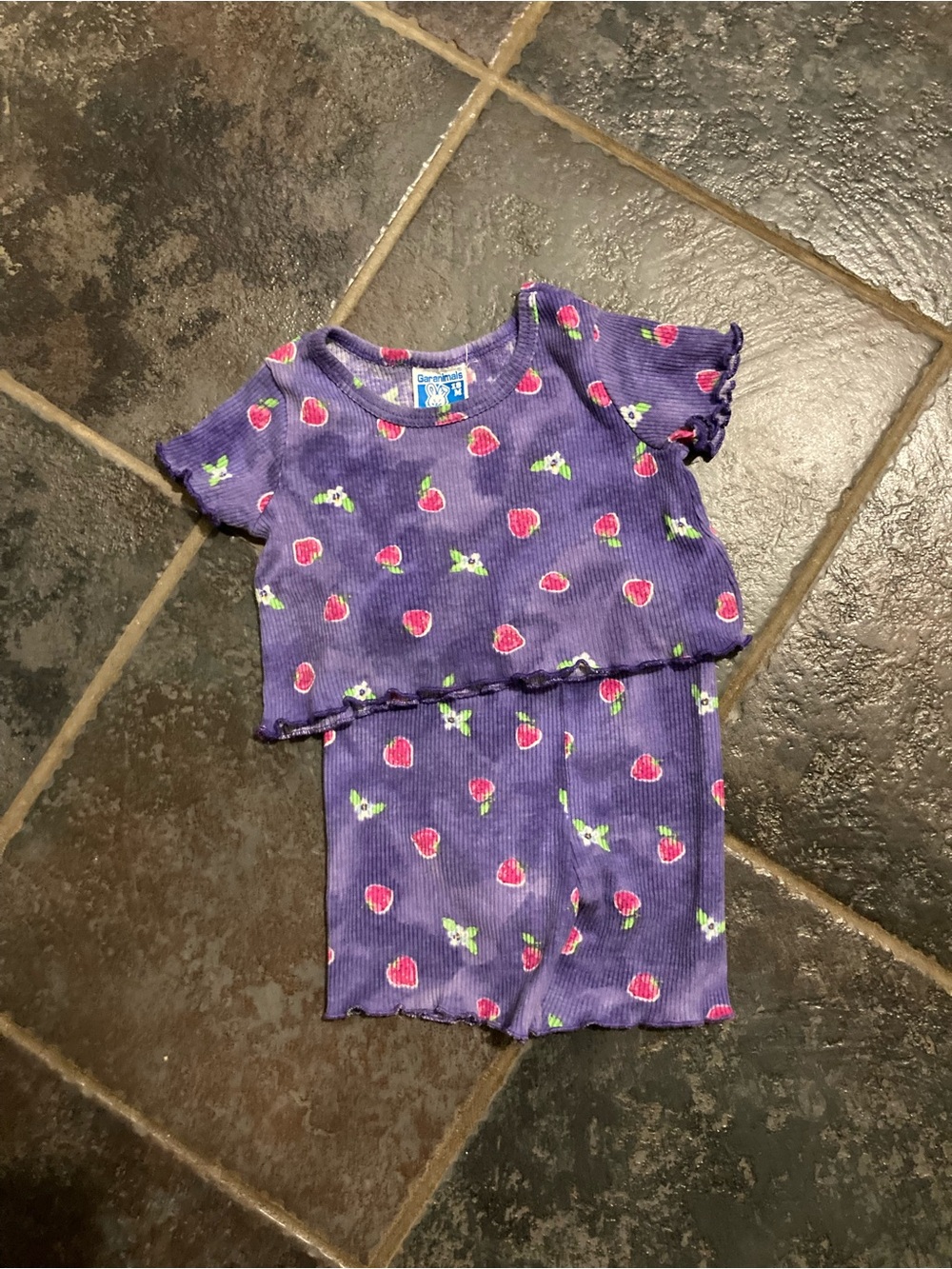 Vintage Y2K Purple Ribbed Two-Piece Set with Strawberry Print Size 18M